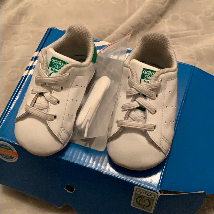 Stan Smith Crib